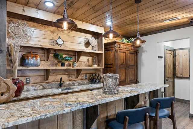 $1,295,000 | 241 East Shalom Court, Blue Ridge, GA 30513