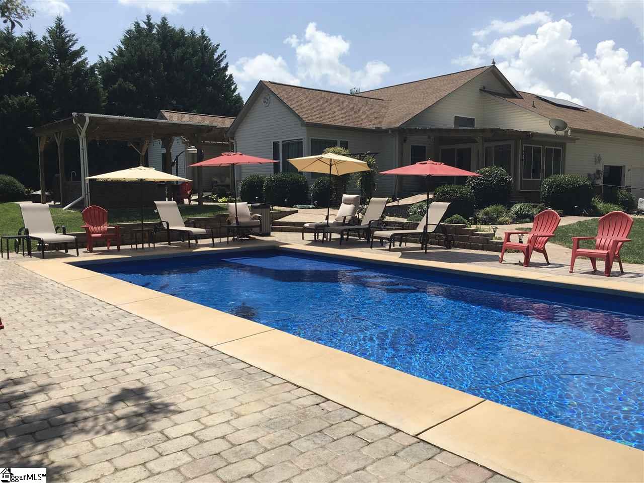 550 State Rd S-42-770 Inman, SC 29349 - Photo 1 of 34