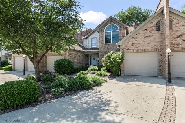 $550,000 | 1916 Ashbury Lane, Unit A, Inverness, IL 60067