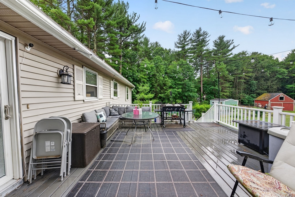 112 Bond Road Charlton, MA 01507 - Photo 6 of 40