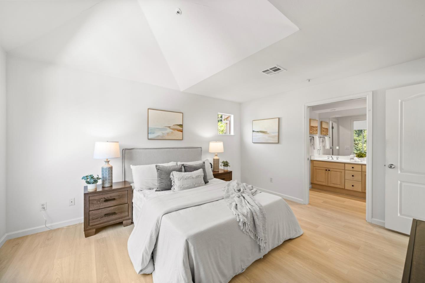 986 Alpine Terrace, Unit 4 Sunnyvale, CA 94086 - Photo 35 of 59 a bedroom with a bed and a view of bathroom