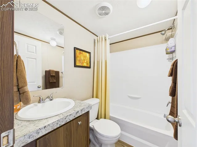 $235,000 | 2412 Kara Court, Pueblo, CO 81004