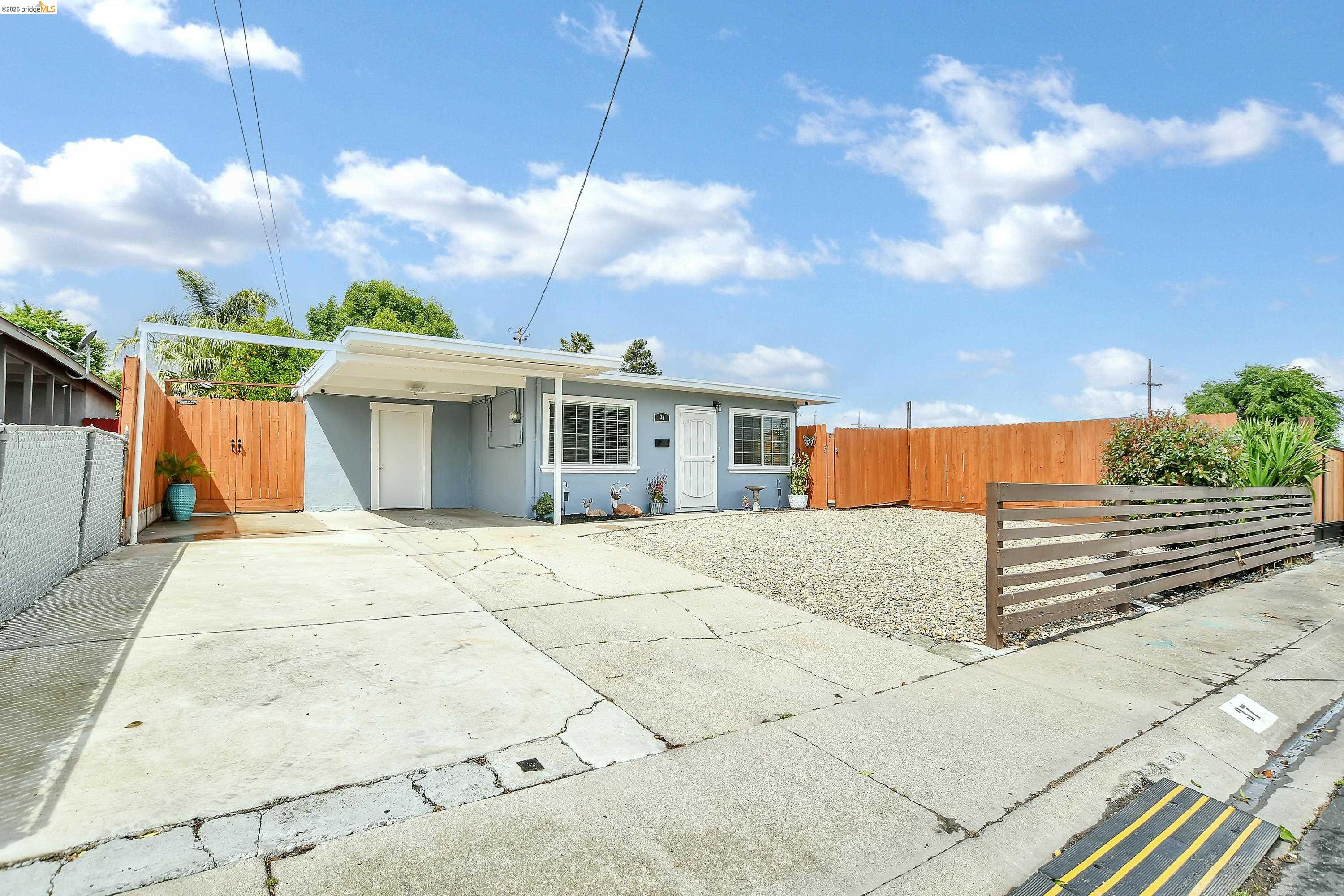 37 Beach Drive Bay Point, CA 94565 - Photo 3 of 33