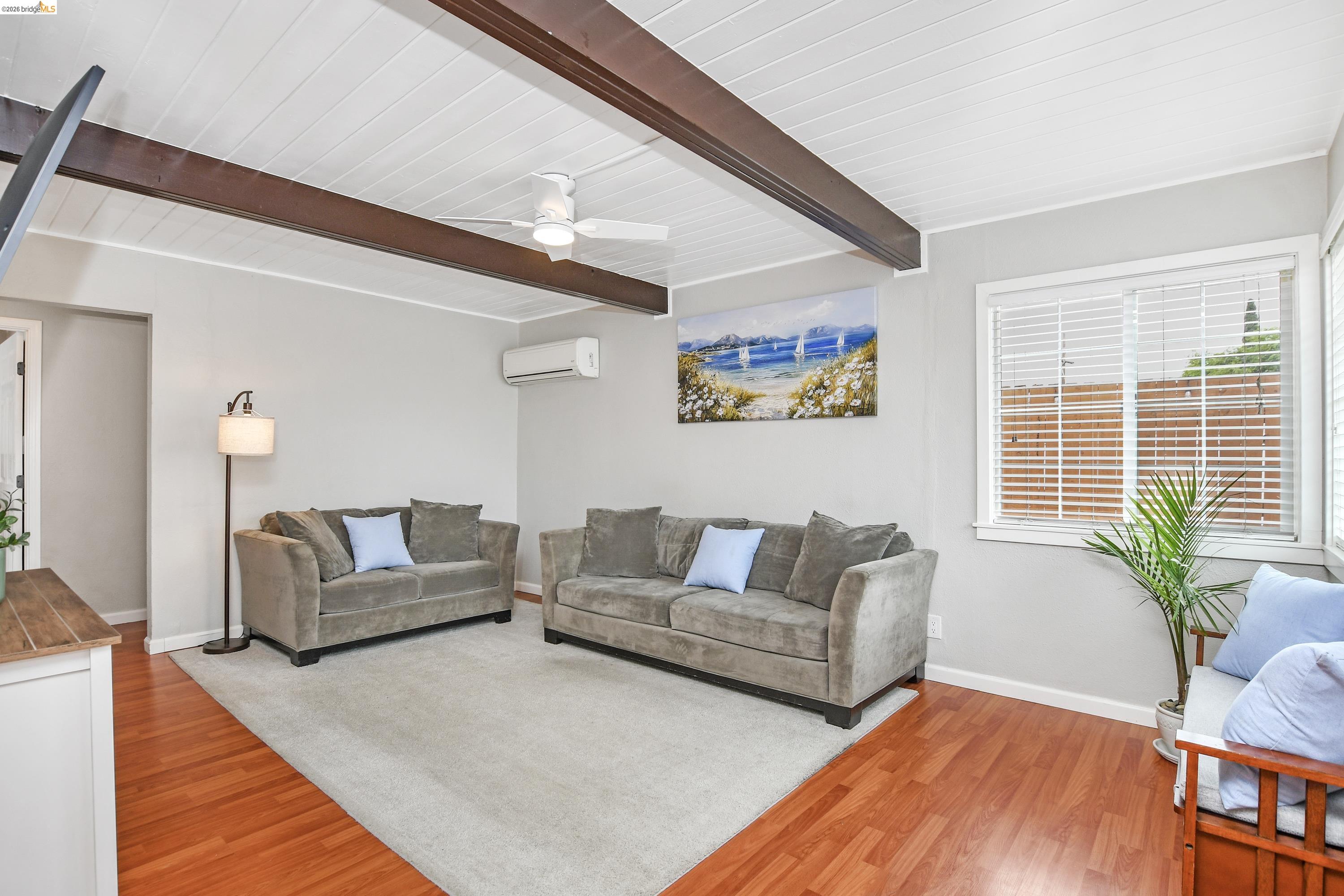 37 Beach Drive Bay Point, CA 94565 - Photo 6 of 33 a living room with furniture and a potted plant