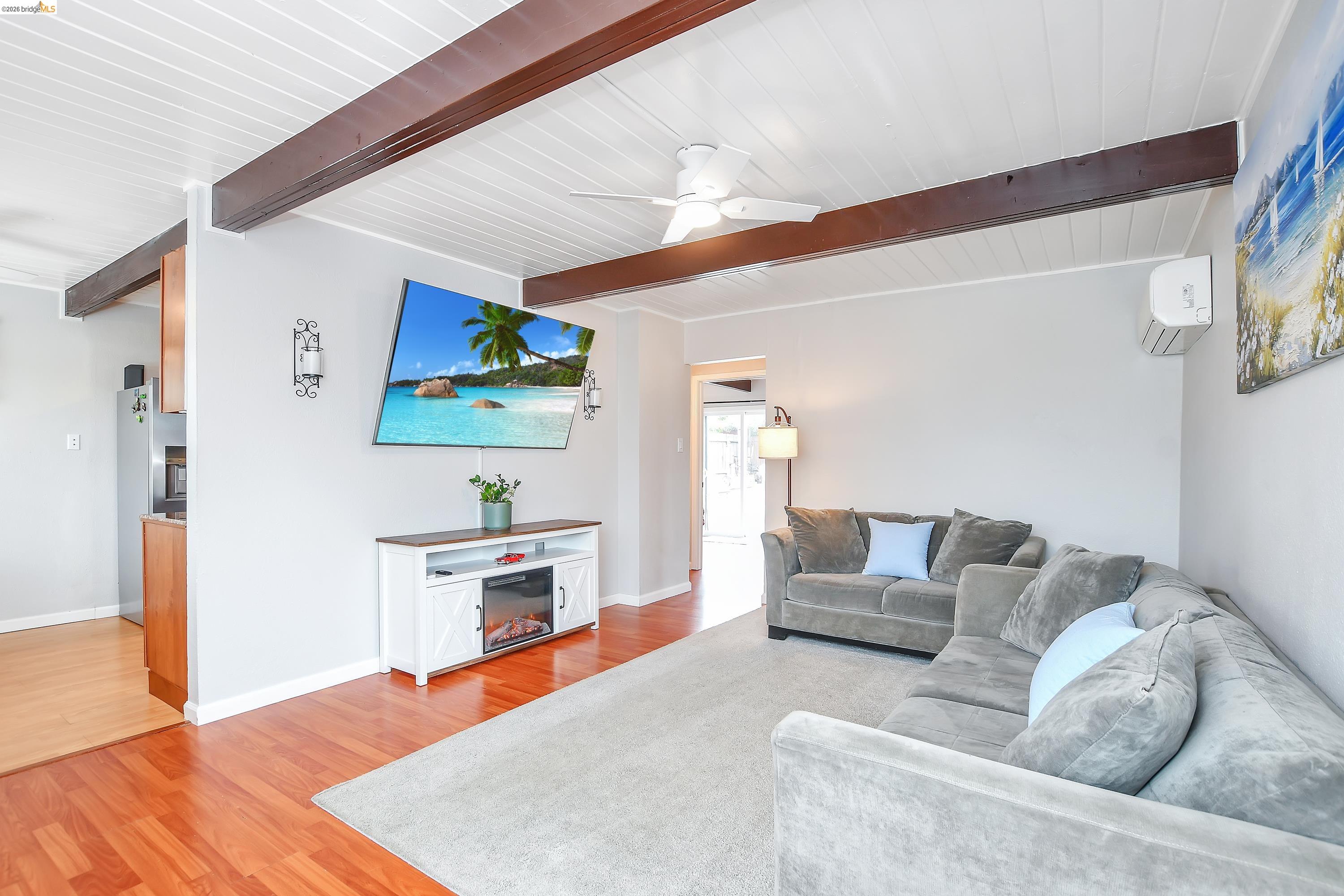 37 Beach Drive Bay Point, CA 94565 - Photo 7 of 33 a living room with furniture and a flat screen tv