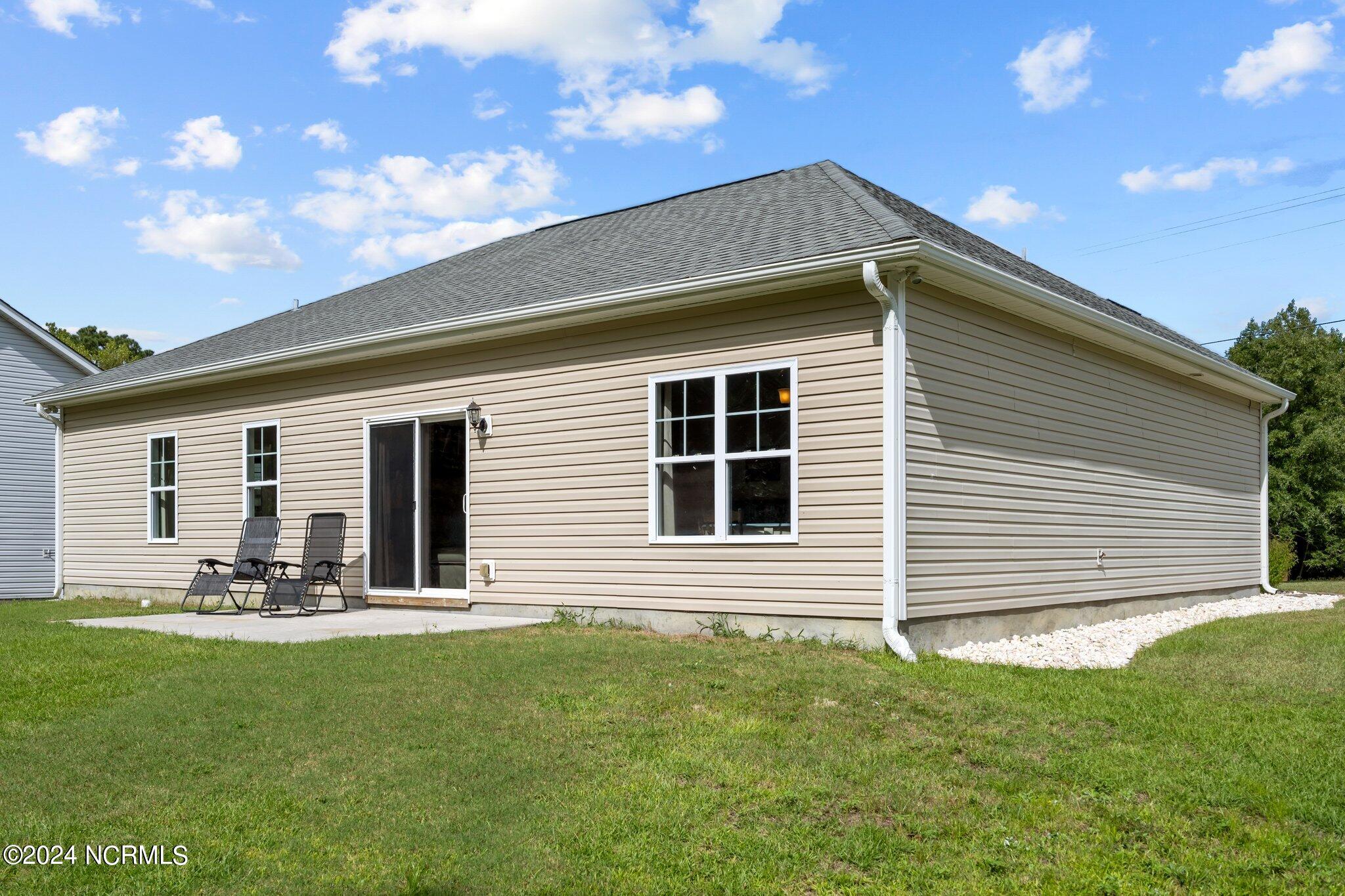 600 Tar Landing Road Holly Ridge, NC 28445 - Photo 27 of 44 35-web-or-mls-05