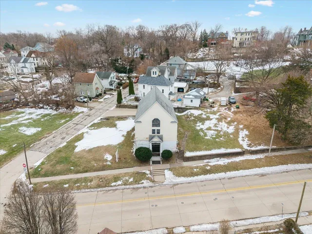 $75,000 | 1222 7th Avenue, Moline, IL 61265