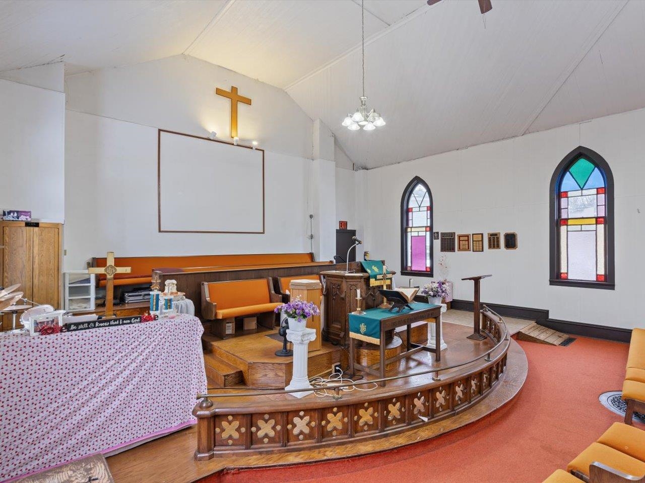 1222 7th Avenue Moline, IL 61265 - Photo 12 of 24 a living room with furniture and a wooden floor