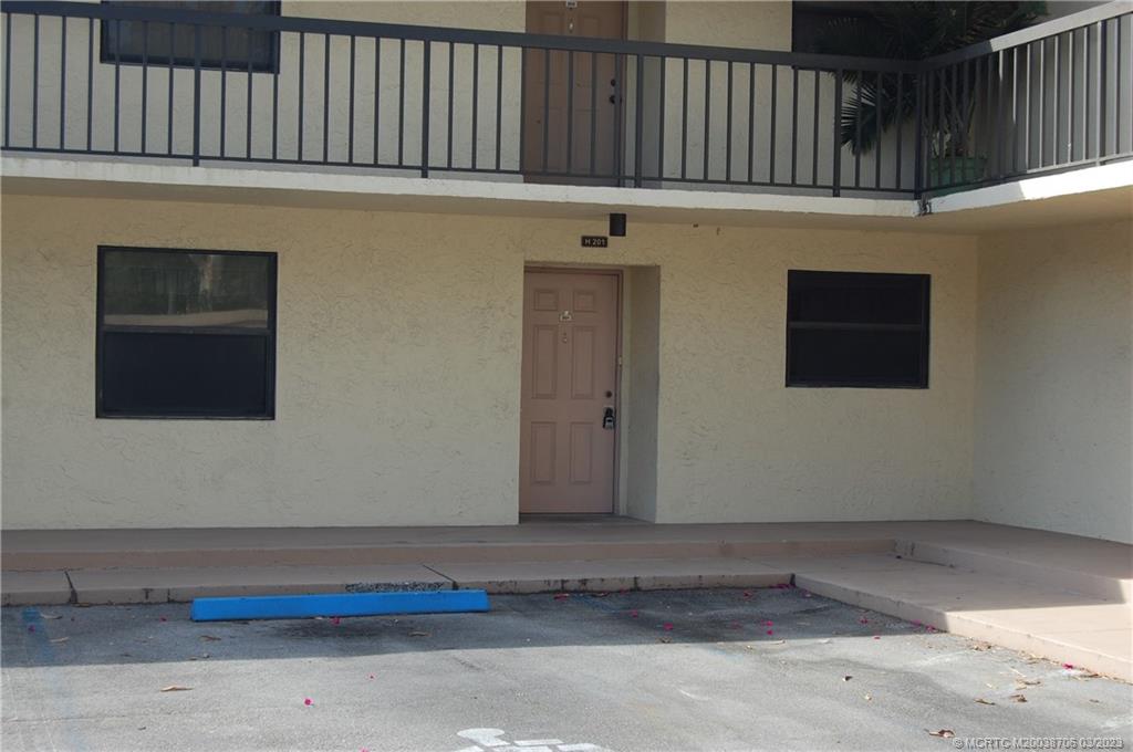 1881 Southwest Palm City Road, Unit H201 Stuart, FL 34994 - Photo 5 of 33 a view of a door