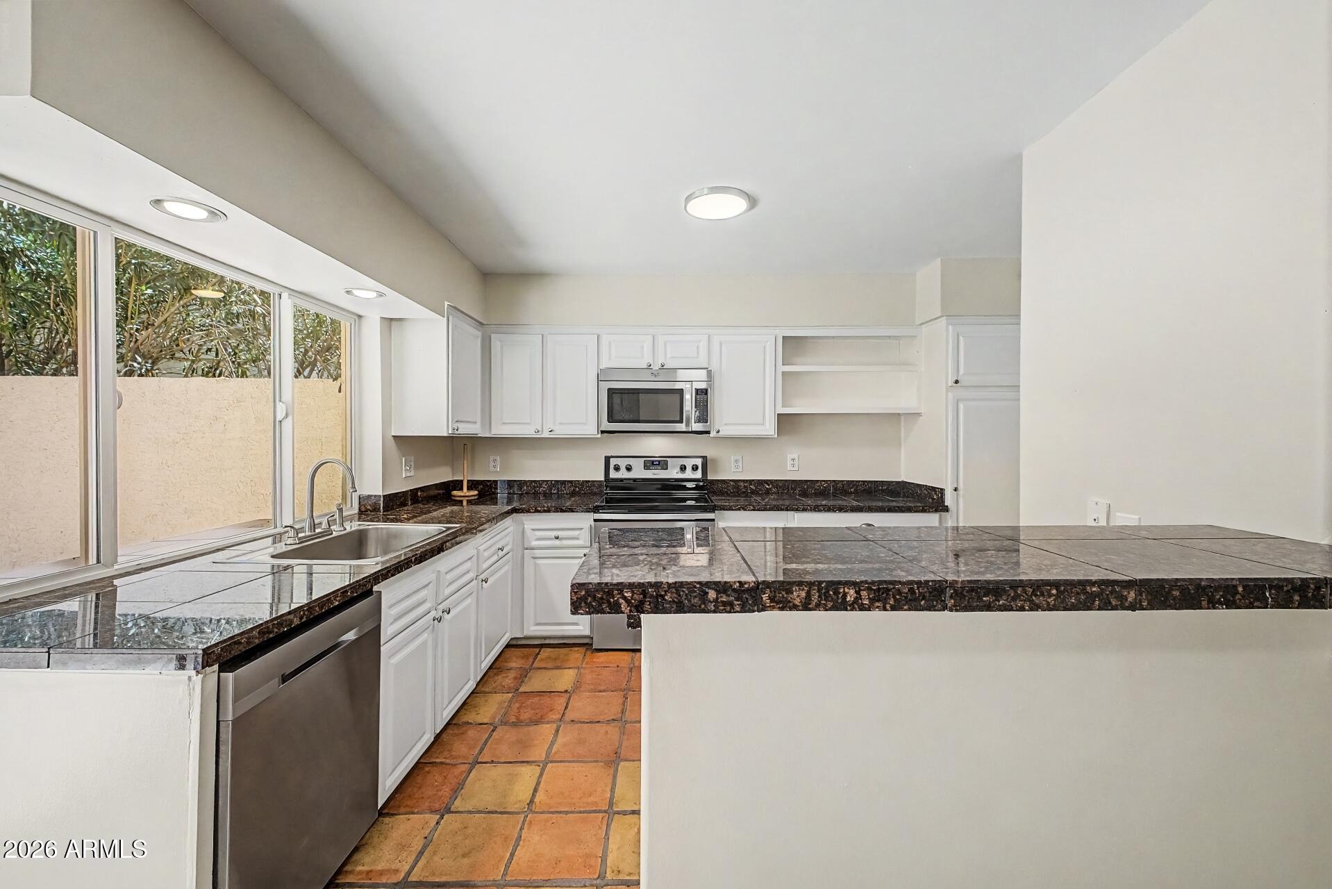 5619 South Crows Nest Road Tempe, AZ 85283 - Photo 8 of 48