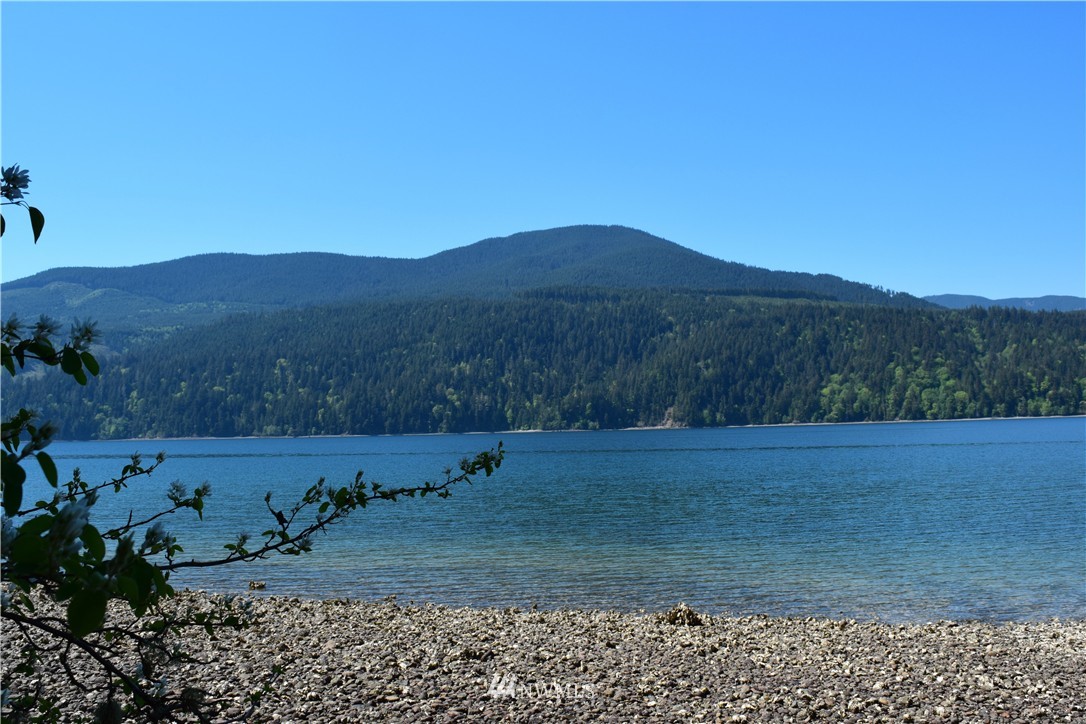 3790 East Quilcene Road Quilcene, WA 98376 - Photo 3 of 25 Gallery Image 3