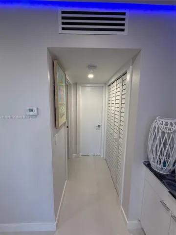 $2,600 | 901 South Surf Road, Unit 306, Hollywood, FL 33019