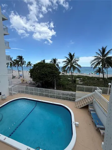$2,600 | 901 South Surf Road, Unit 306, Hollywood, FL 33019