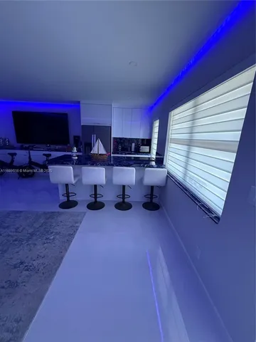 $2,600 | 901 South Surf Road, Unit 306, Hollywood, FL 33019