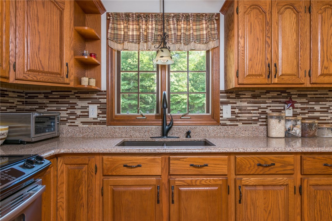 575 Hill Road Burrillville, RI 02859 - Photo 8 of 29