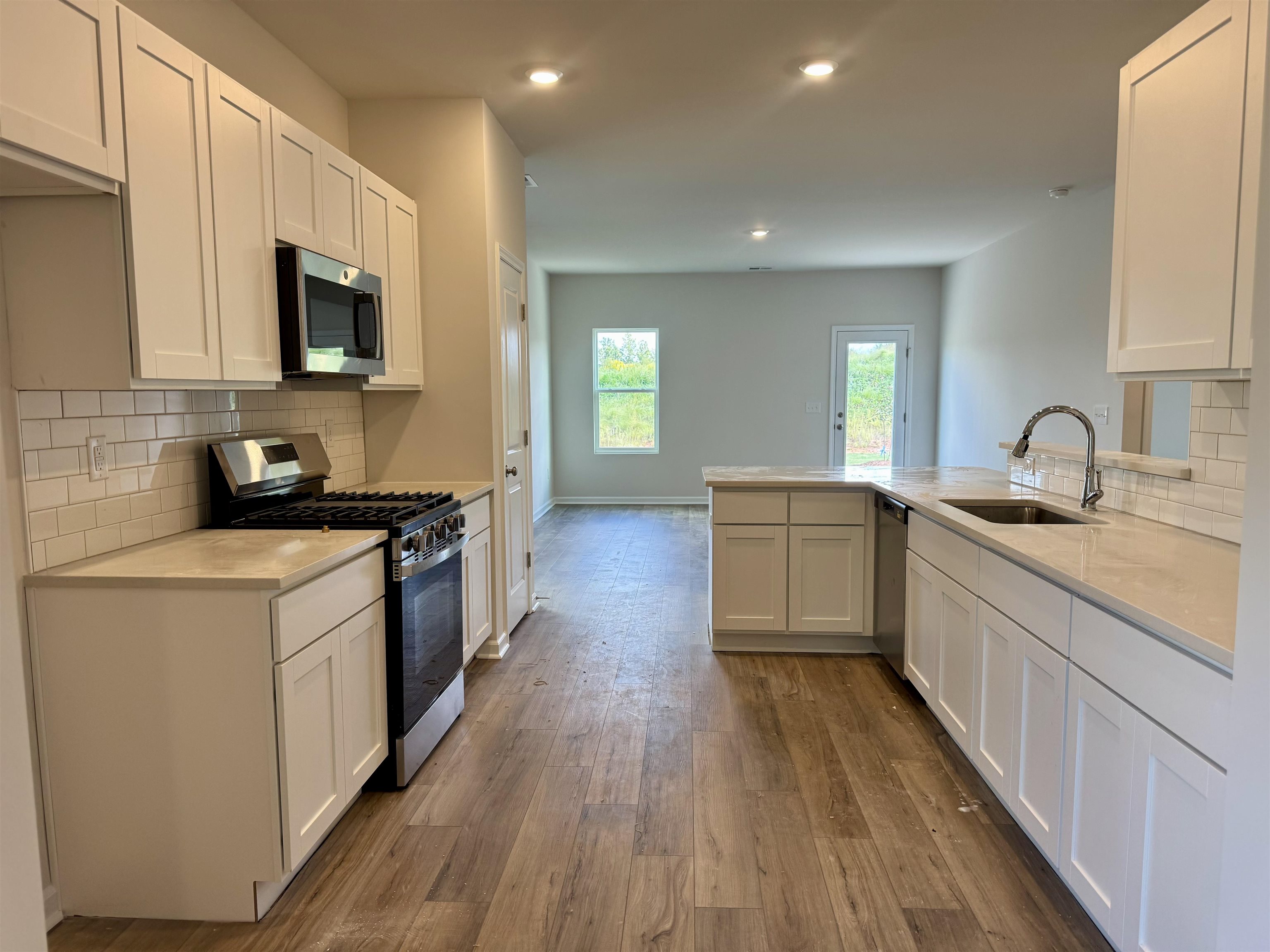 12114 Lansbury Drive Inman, SC 29349 - Photo 9 of 17