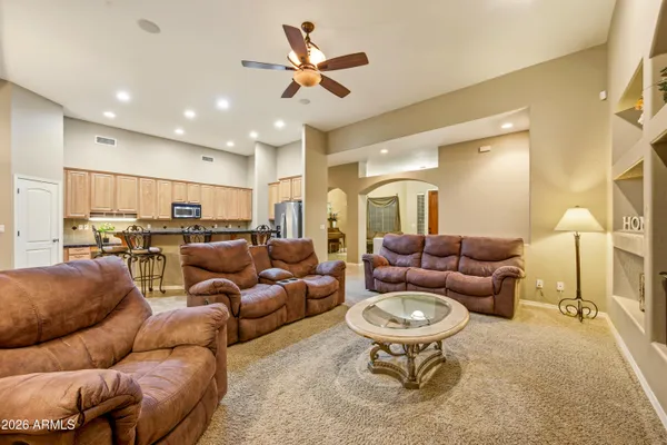 $999,999 | 7618 East Presidio Street, Mesa, AZ 85207