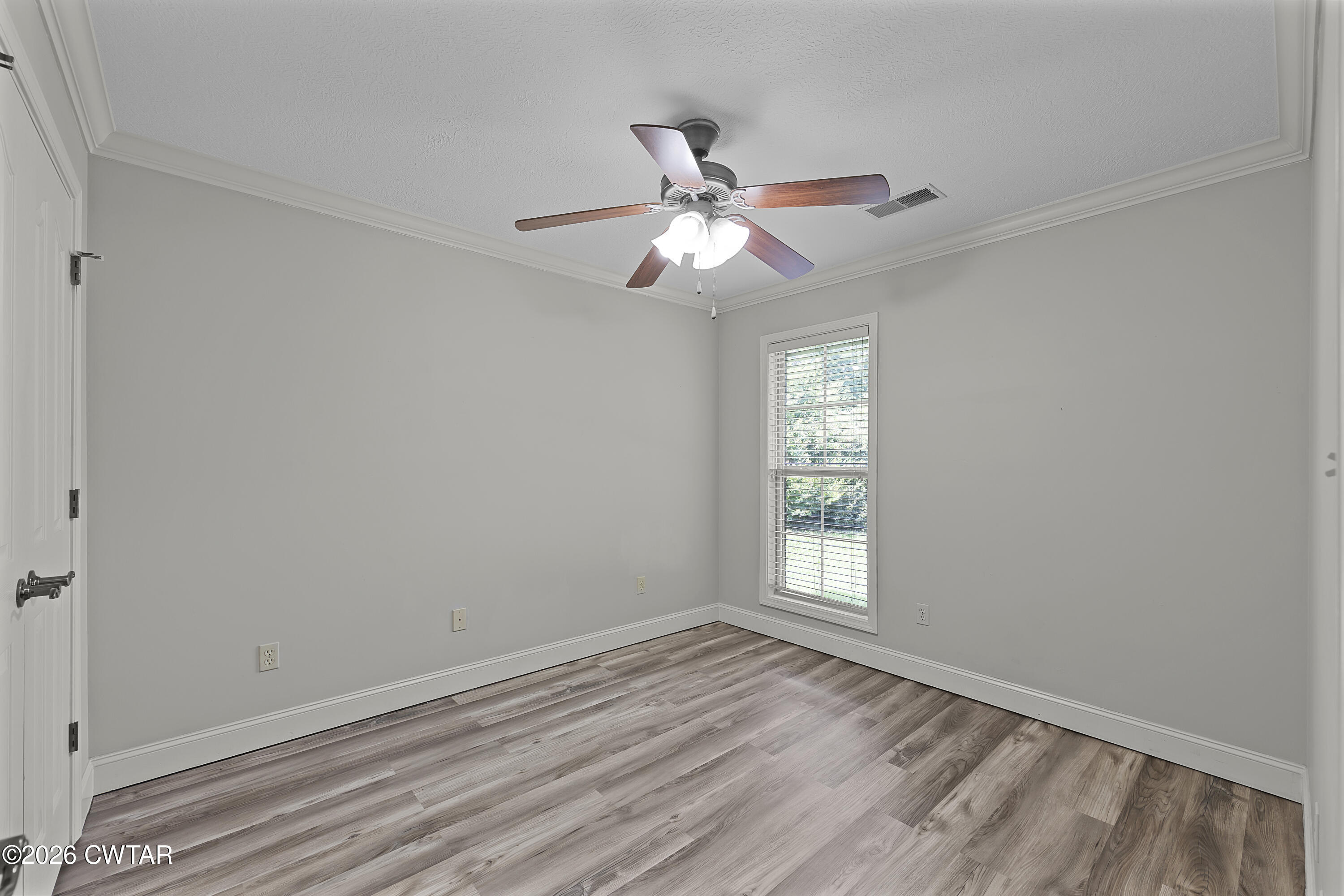 52 Edgewater Cove Jackson, TN 38305 - Photo 25 of 33 Bedroom
