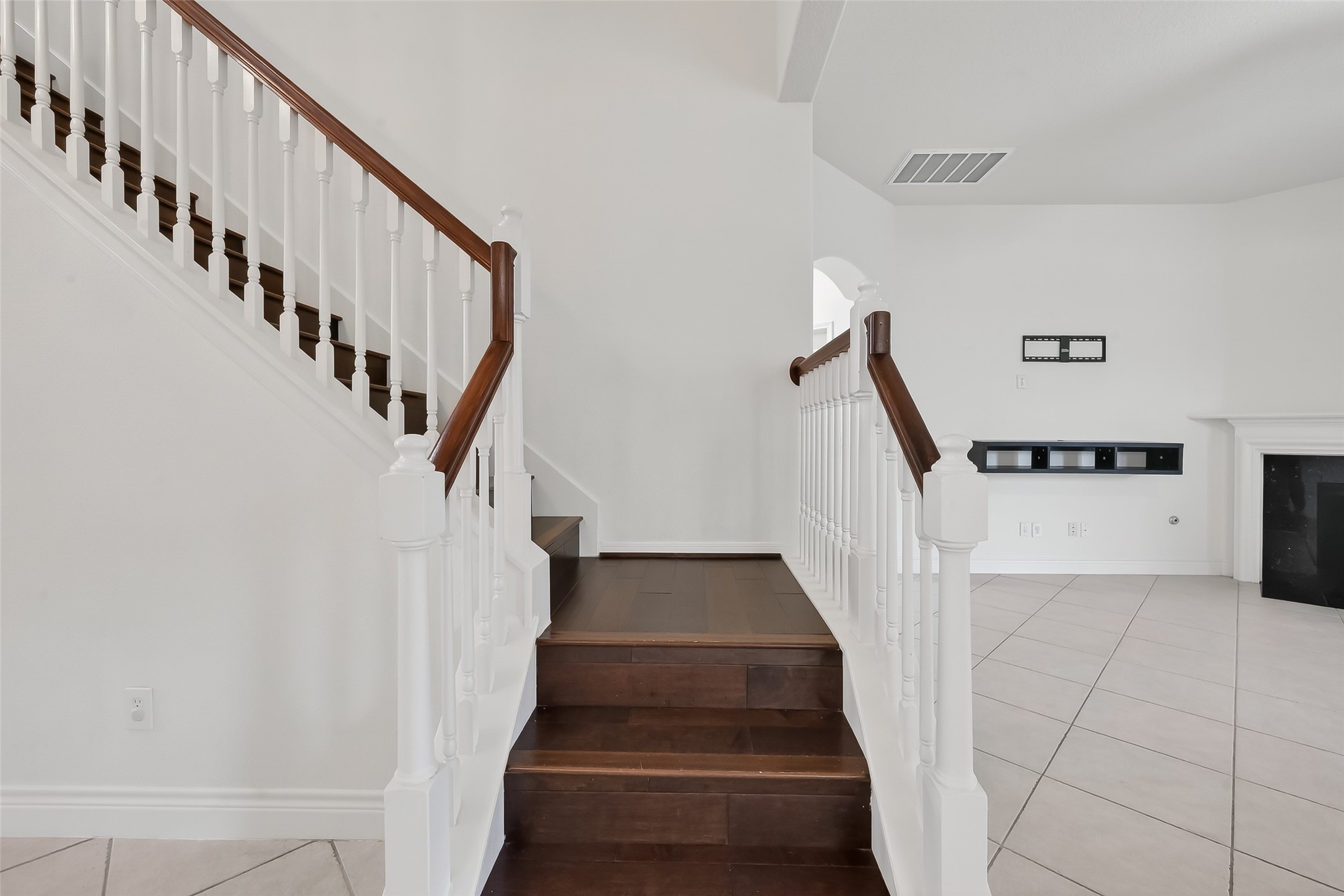 19715 Azalea Brook Way Houston, TX 77084 - Photo 9 of 48 Staircase leading to second floor