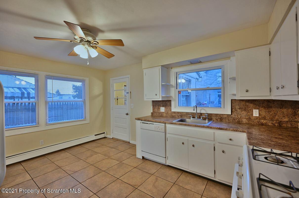 929 Providence Road Scranton, PA 18508 - Photo 16 of 39 Gallery Image 16