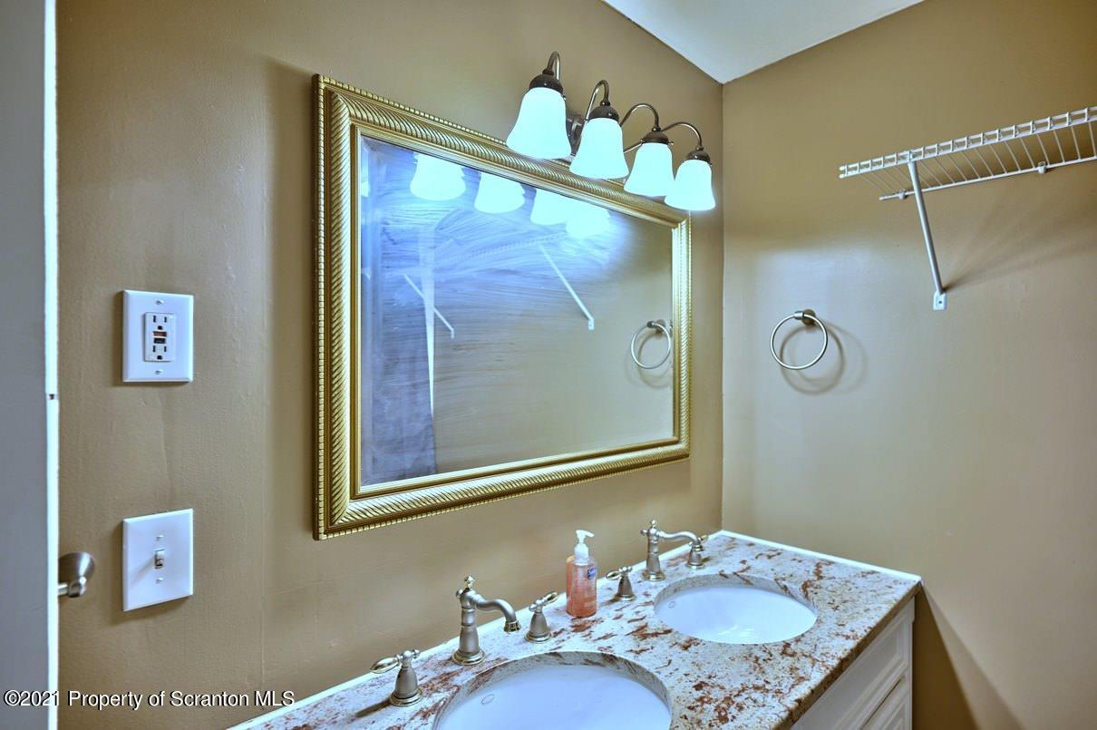 929 Providence Road Scranton, PA 18508 - Photo 20 of 39 Gallery Image 20
