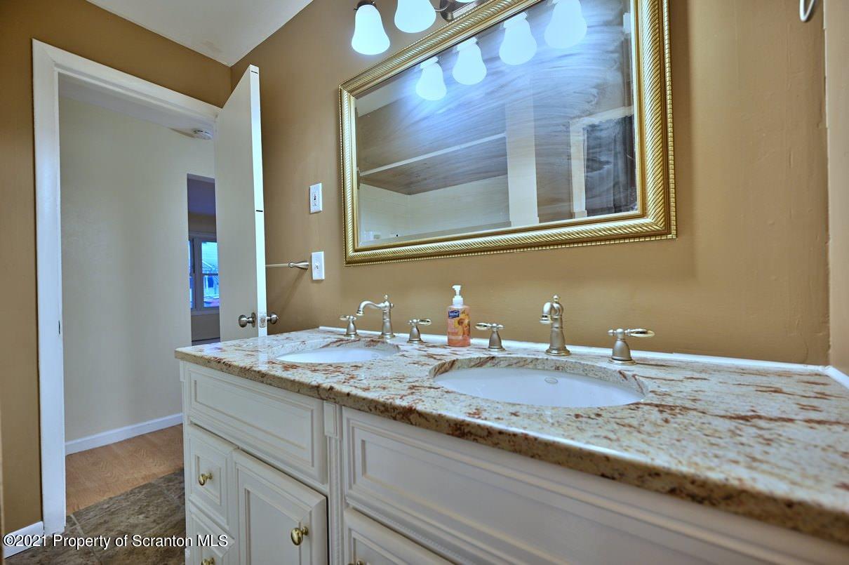 929 Providence Road Scranton, PA 18508 - Photo 21 of 39 Gallery Image 21