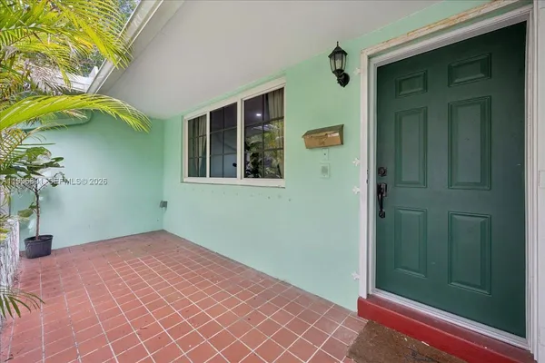 $5,800 | 3490 William Avenue, Miami, FL 33133