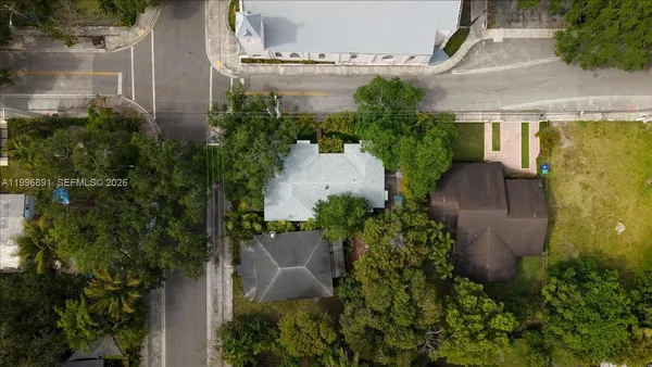 $5,800 | 3490 William Avenue, Miami, FL 33133