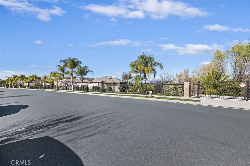 4085 Strandberg Street Corona, CA 92881 - Photo 5 of 74