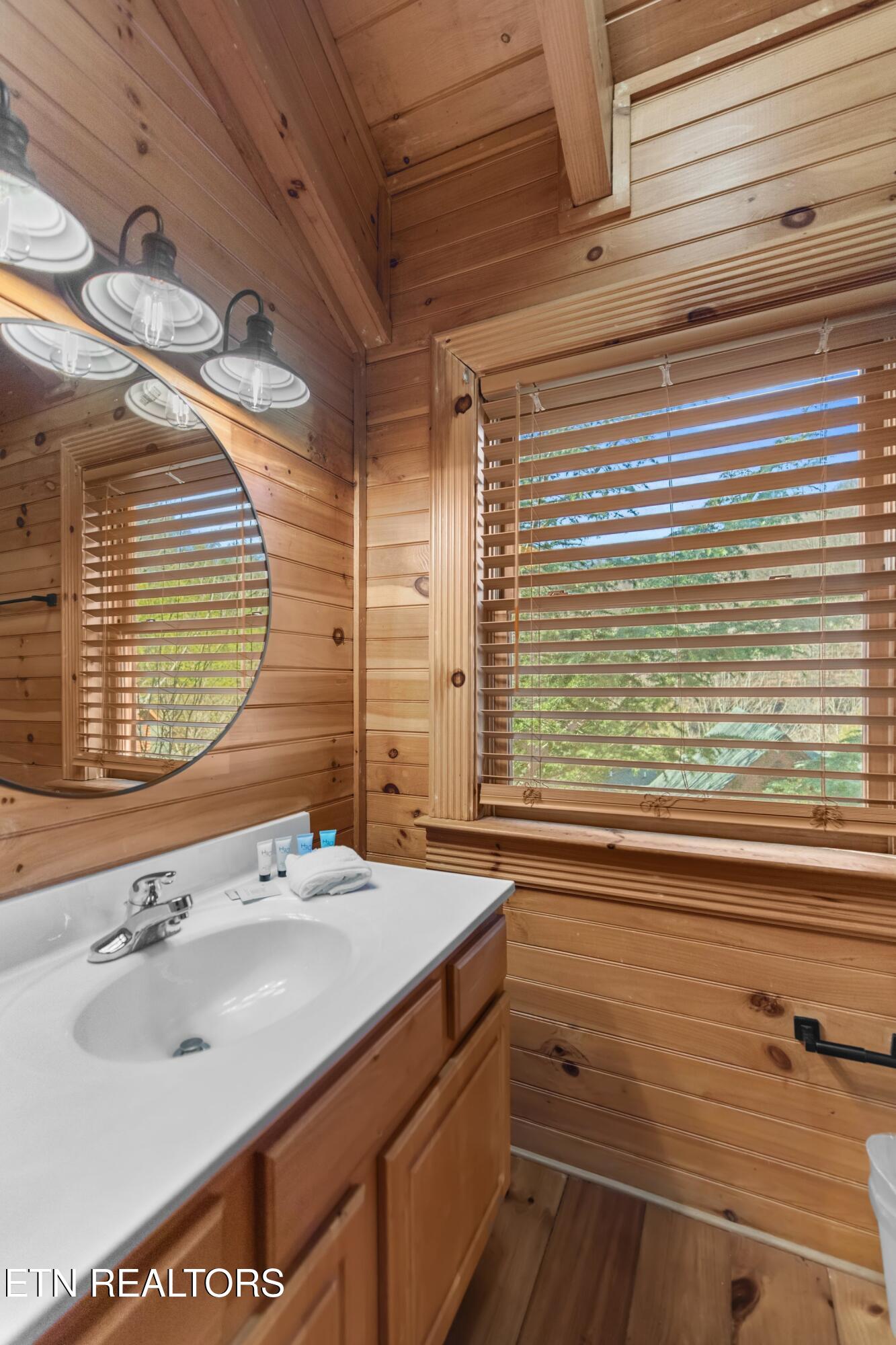 3144 Smoky Ridge Way Pigeon Forge, TN 37862 - Photo 19 of 39 024-3144SmokyRidgeWay-PigeonForge-TN-378