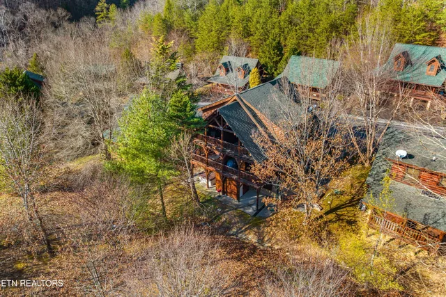 $500,000 | 3144 Smoky Ridge Way, Pigeon Forge, TN 37862