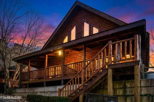 $500,000 | 3144 Smoky Ridge Way, Pigeon Forge, TN 37862