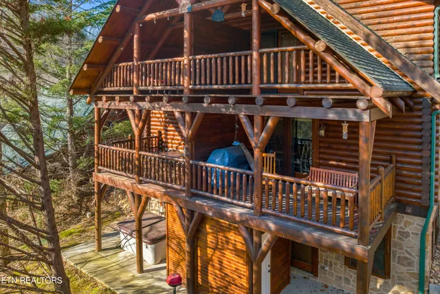 $500,000 | 3144 Smoky Ridge Way, Pigeon Forge, TN 37862