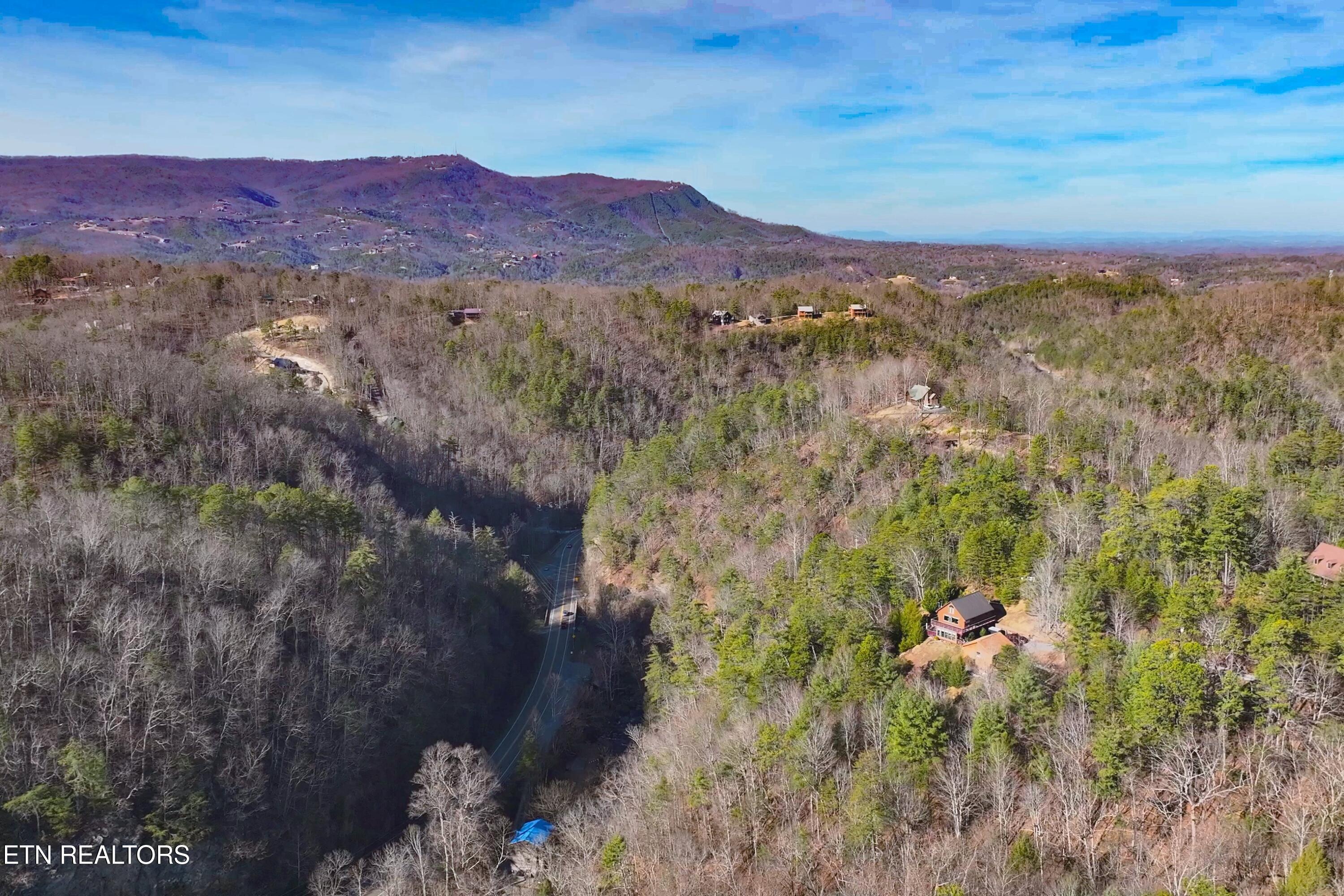 3144 Smoky Ridge Way Pigeon Forge, TN 37862 - Photo 37 of 39 038-3144SmokyRidgeWay-PigeonForge-TN-378