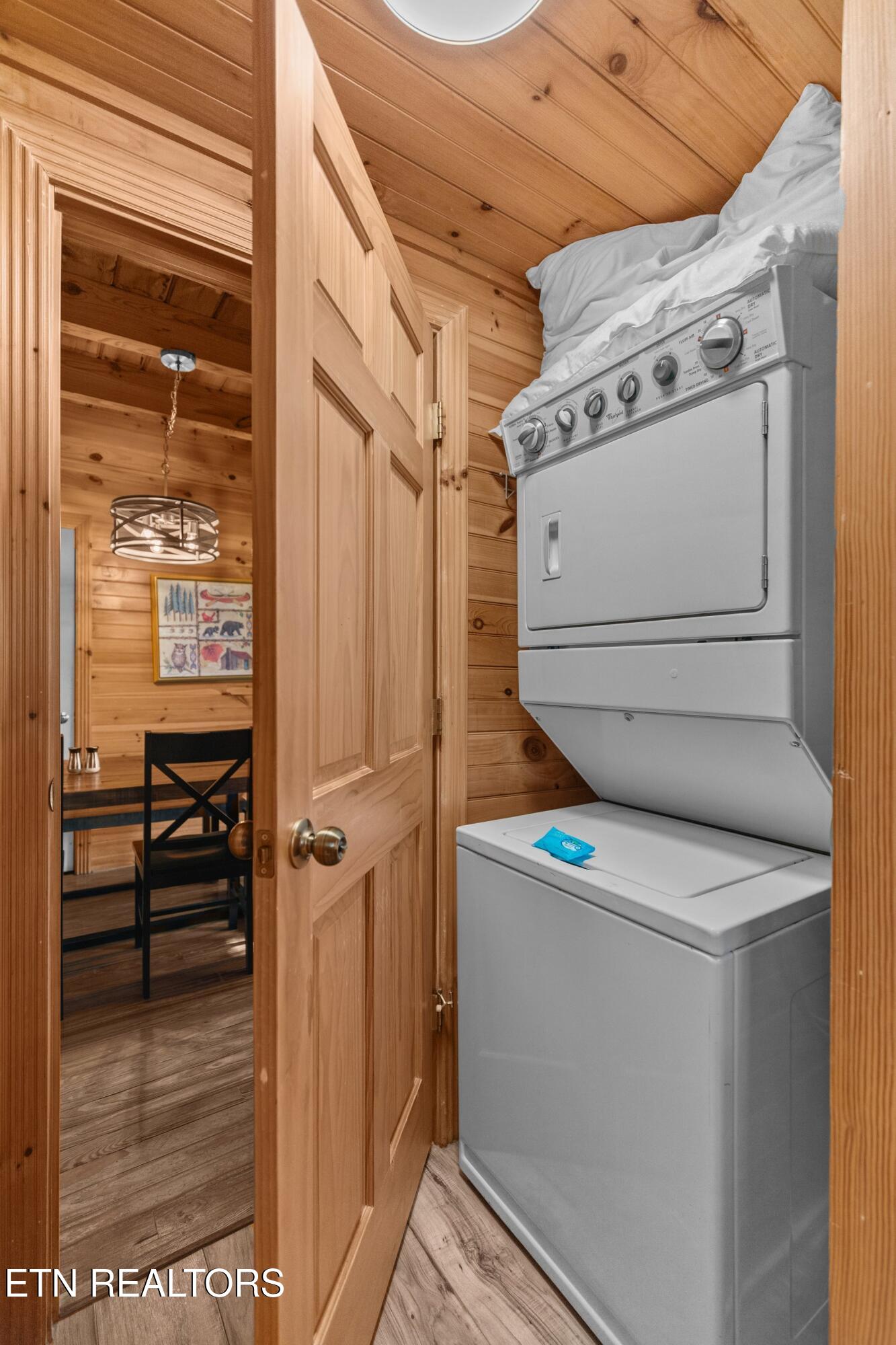 3144 Smoky Ridge Way Pigeon Forge, TN 37862 - Photo 9 of 39 014-3144SmokyRidgeWay-PigeonForge-TN-378