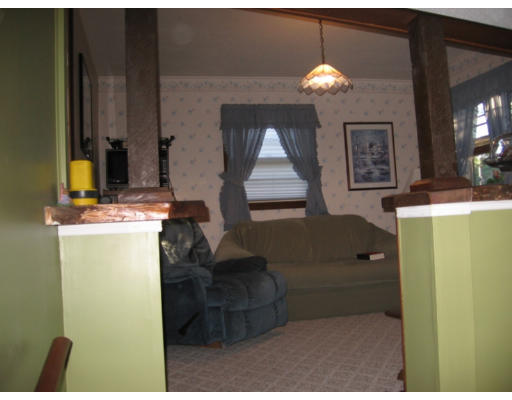 302 Old Farm Road Springfield, MA 01119 - Photo 7 of 9
