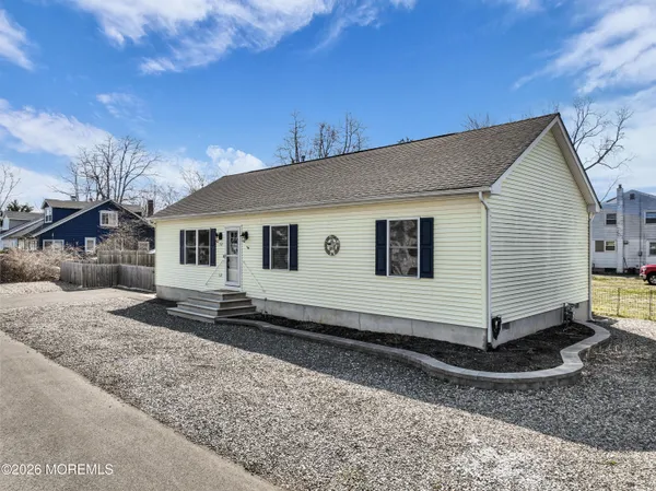 $449,900 | 707 Navesink Avenue, Ocean Gate, NJ 08740