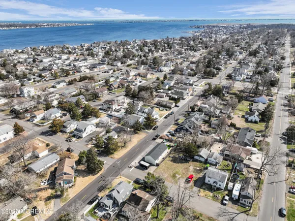 $449,900 | 707 Navesink Avenue, Ocean Gate, NJ 08740