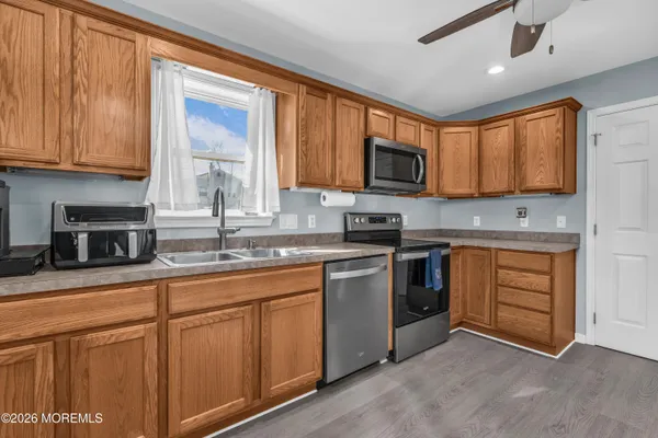 $449,900 | 707 Navesink Avenue, Ocean Gate, NJ 08740