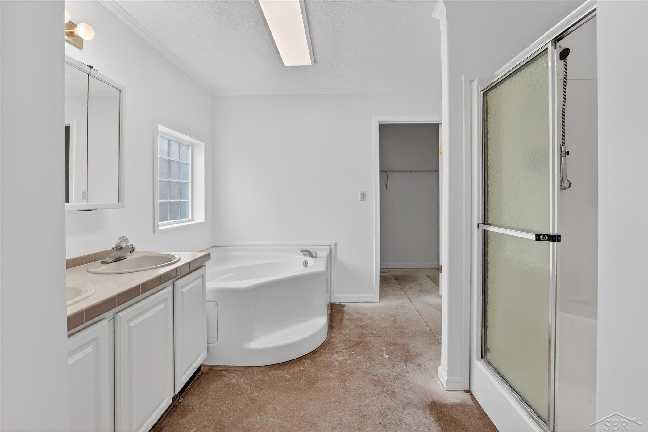 11087 Pierce Road Freeland, MI 48623 - Photo 22 of 98