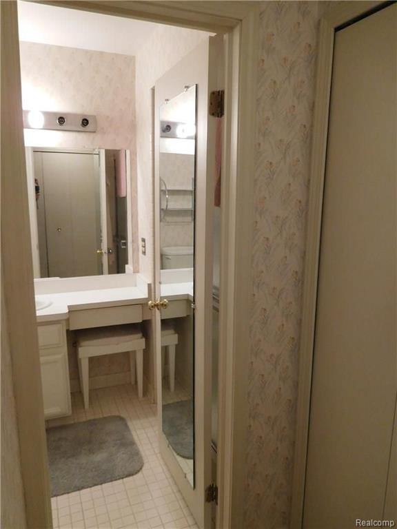 29616 Middlebelt Road Farmington Hills, MI 48334 - Photo 15 of 23