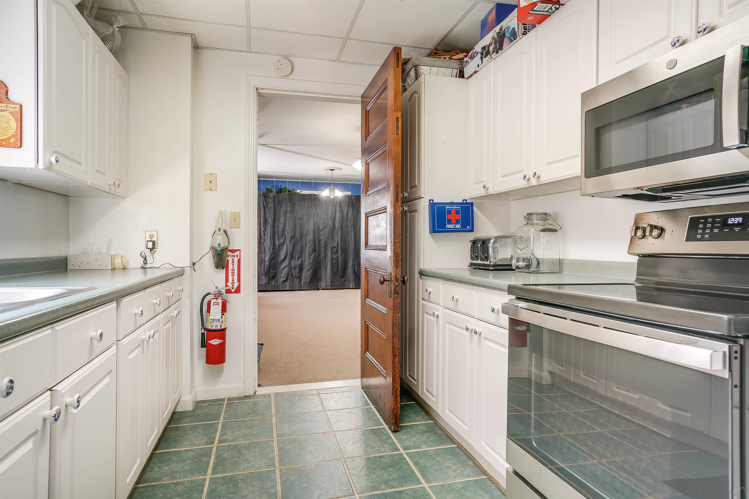 5 Depot Street Merrimack, NH 03054 - Photo 4 of 40