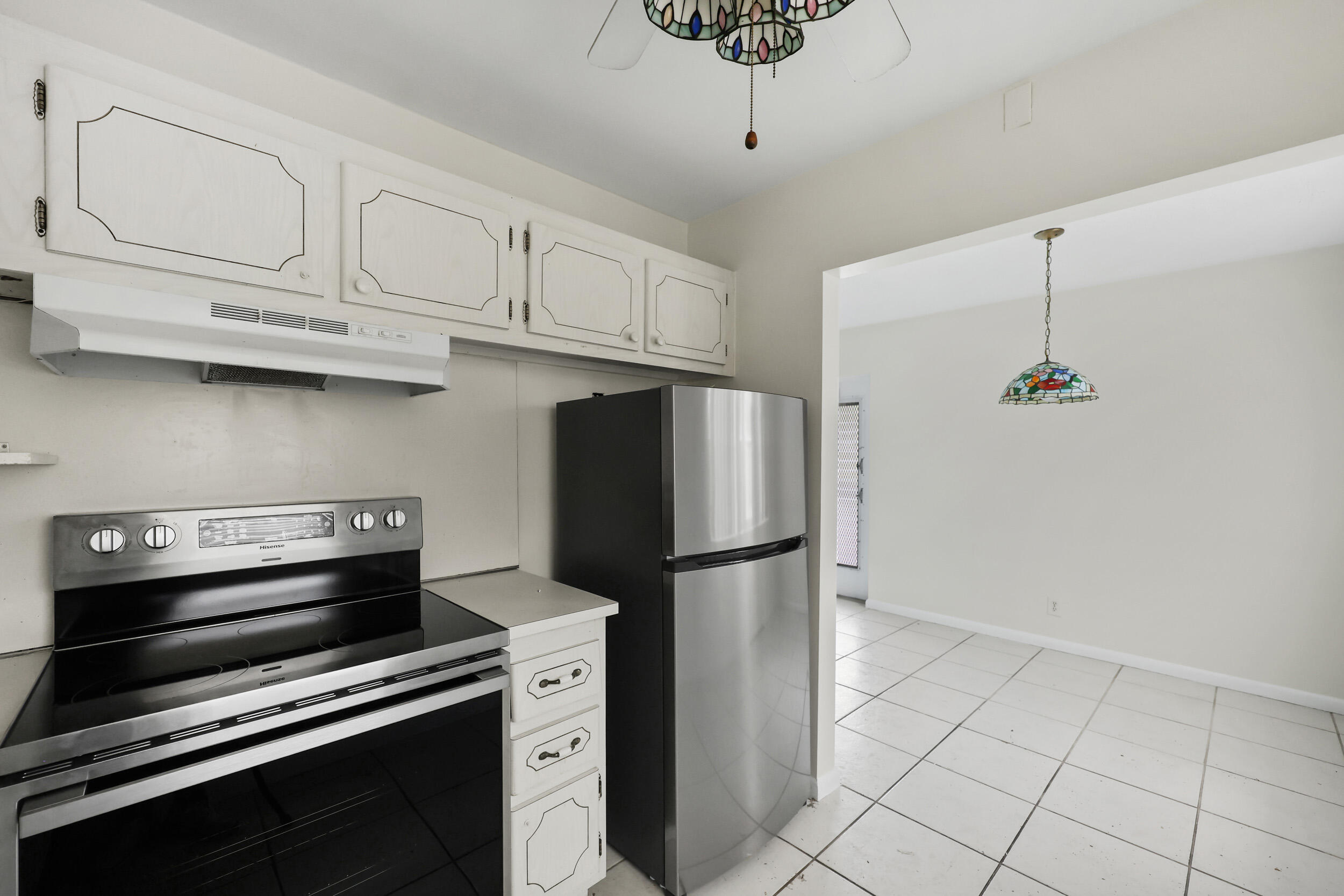 392 Markham R Deerfield Beach, FL 33442 - Photo 4 of 30 24_453a7489