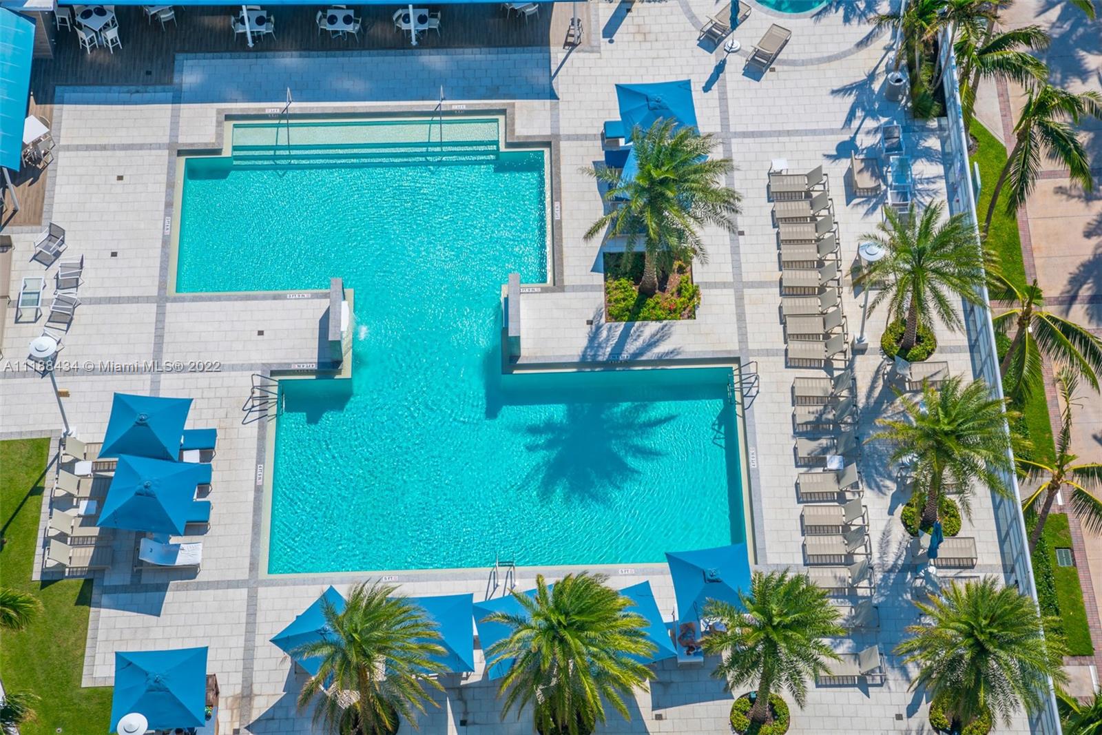 400 Alton Road, Unit TH4A Miami Beach, FL 33139 - Photo 31 of 38 an aerial view of a house with outdoor space
