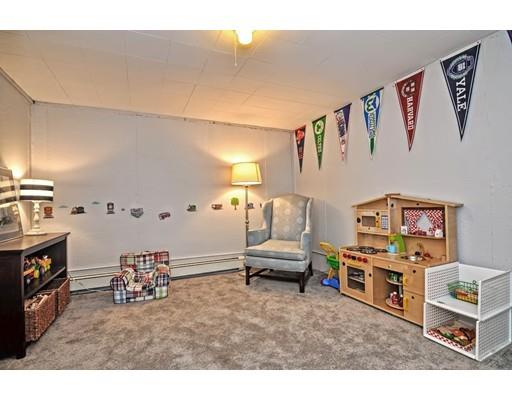 16 Sturbridge Road Wellesley, MA 02481 - Photo 25 of 30