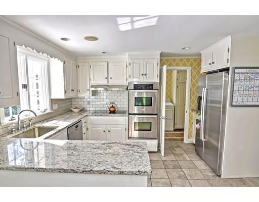 16 Sturbridge Road Wellesley, MA 02481 - Photo 7 of 30