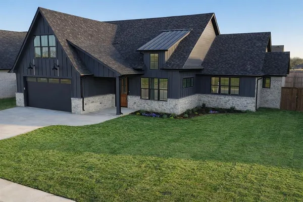 $625,795 | 2029 Nichole Boulevard, Pottsboro, TX 75076