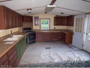 12163 Hebron Road St. Marys, WV 26170 - Photo 4 of 13 Kitchen