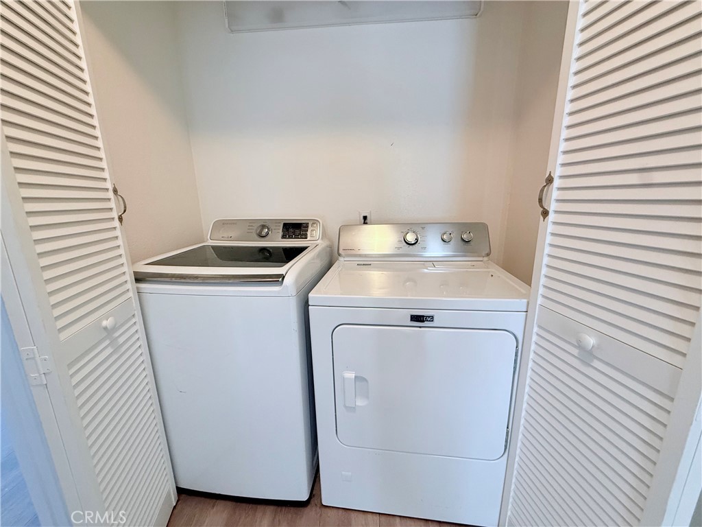 9287 Sierra Vista Circle Pico Rivera, CA 90660 - Photo 14 of 16 a utility room with dryer and washer