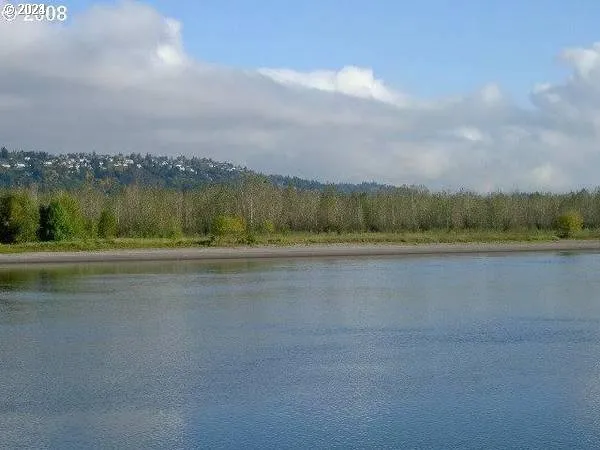 $150,000 | 18989 Northeast Marine Drive, Unit D57, Portland, OR 97230